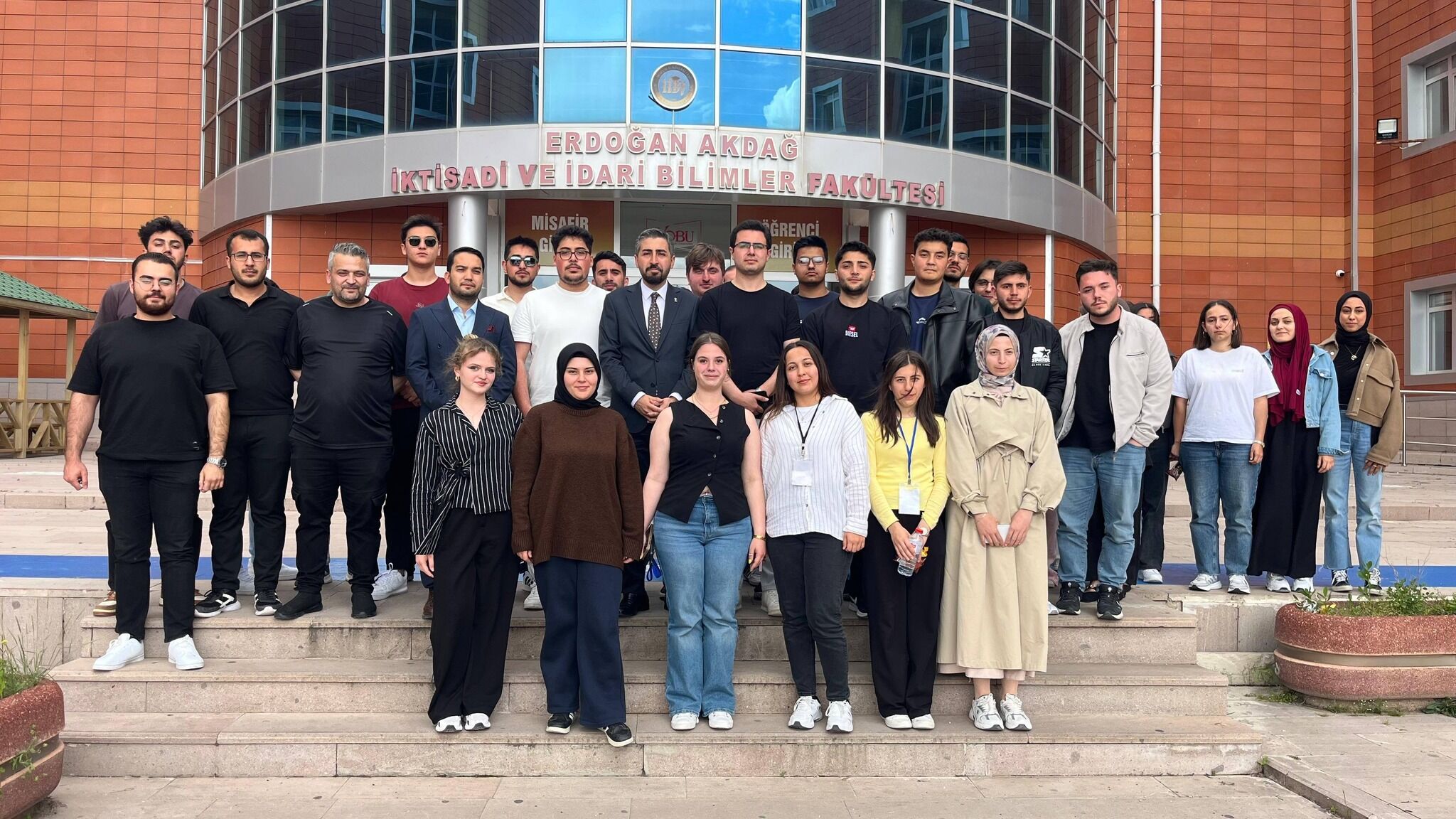Yozgat'ta Gençlerle Yüz Yüze Şimşek Üniversitelileri Dinledi (2)