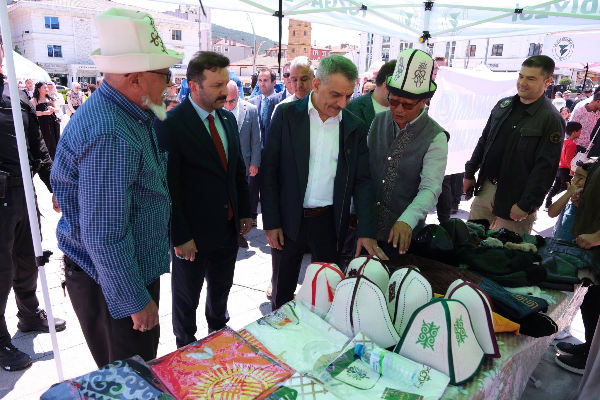 Yozgat'ta Türk Dünyası Kültür Günleri Kırgız Otağı Meydanı Doldurdu (1)