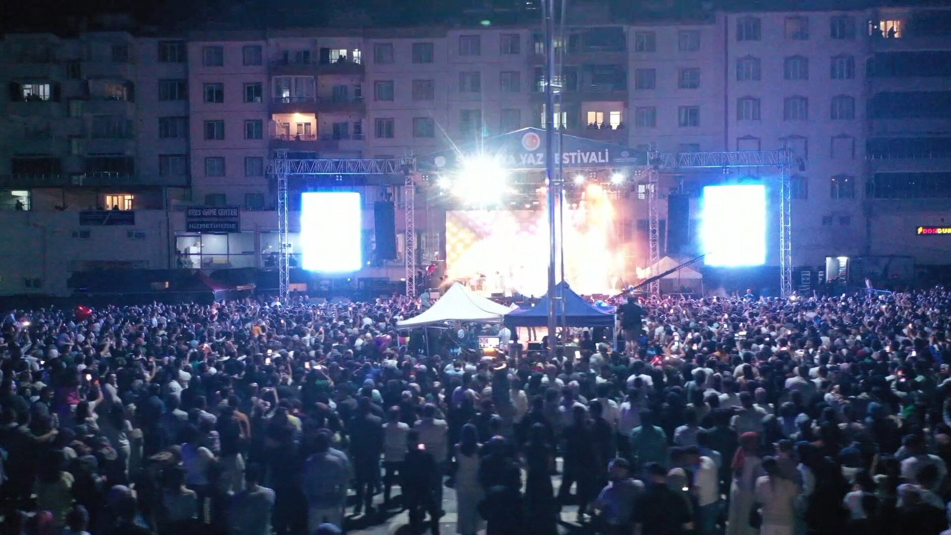 Sarıkaya'da Yıldızlar Geçidi! (1)