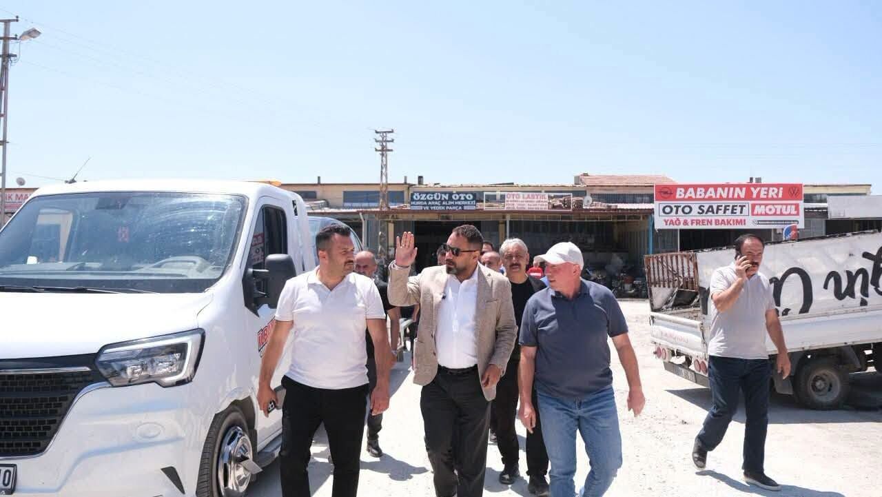 Sorgun Sanayi Sitesi'nde Yollar Yenileniyor Başkan Sahada