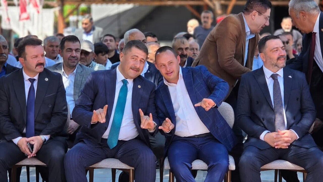 Yenifakılı Ve Şefaatli Ilçelerinde Kongre Heyecanı Yaşadı (2)