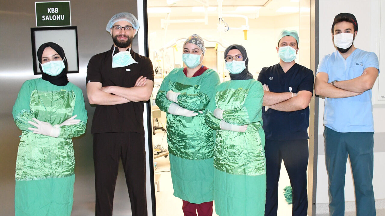 Yozgat Şehir Hastanesi'nde 78 Yaşındaki Hastaya Kanser Ameliyatı (1)