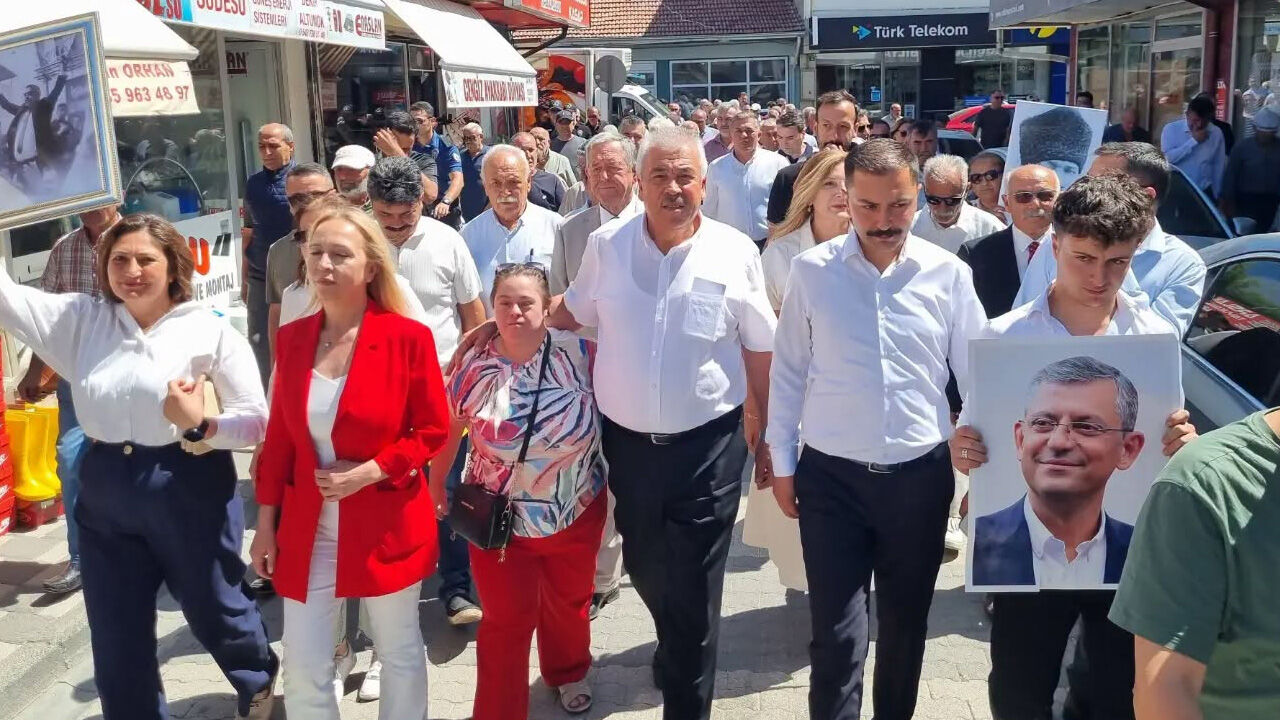 Yozgat'ta Chp'den Toplu Veda (2)