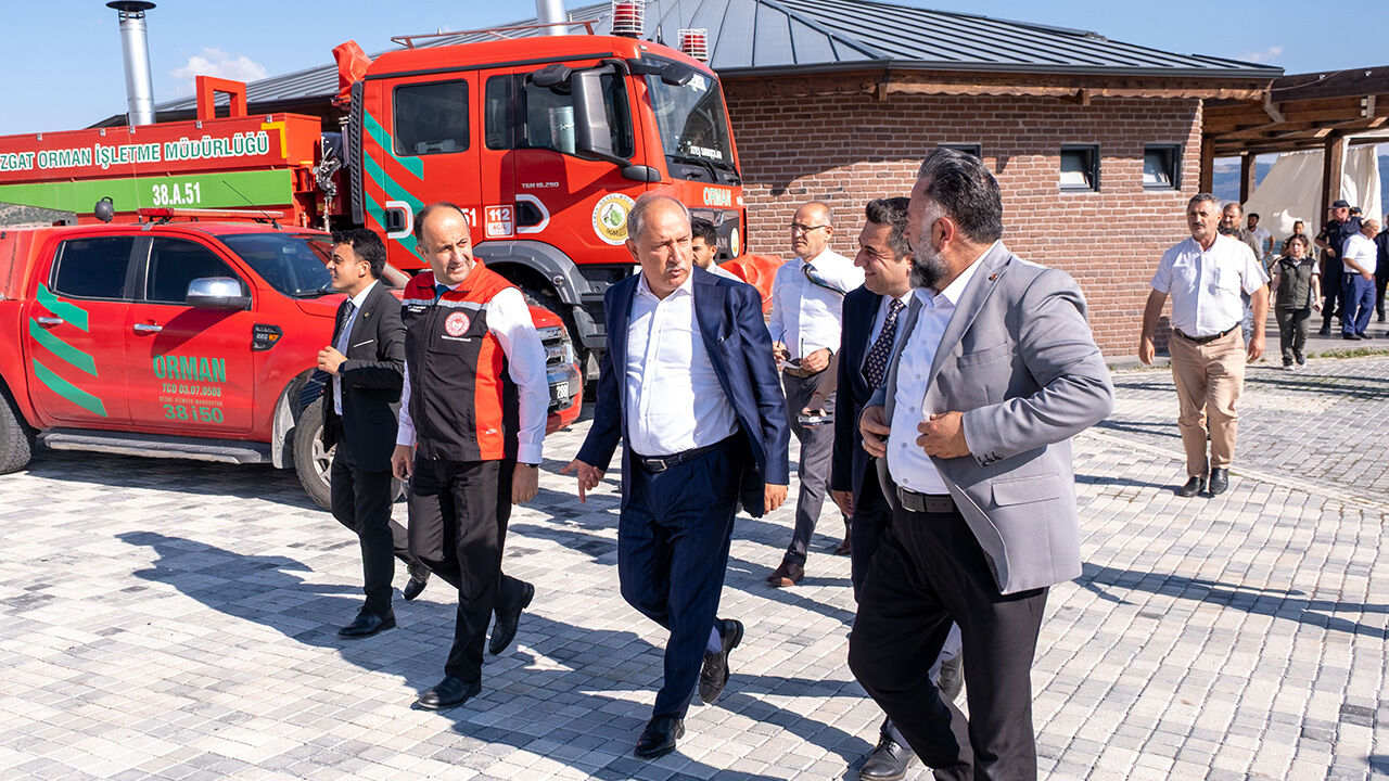 Bakan Yardımcısı Polat'tan Çekerek Lavanta Adası'na Ziyaret (2)