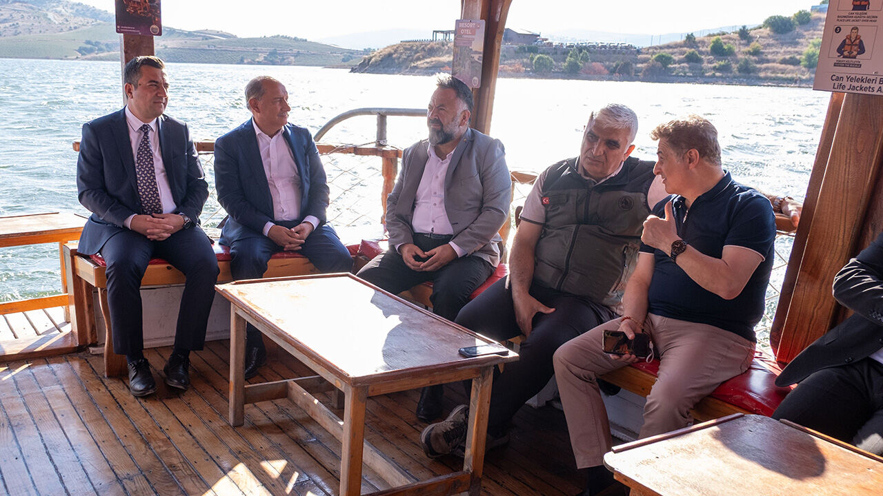 Bakan Yardımcısı Polat'tan Çekerek Lavanta Adası'na Ziyaret (3)