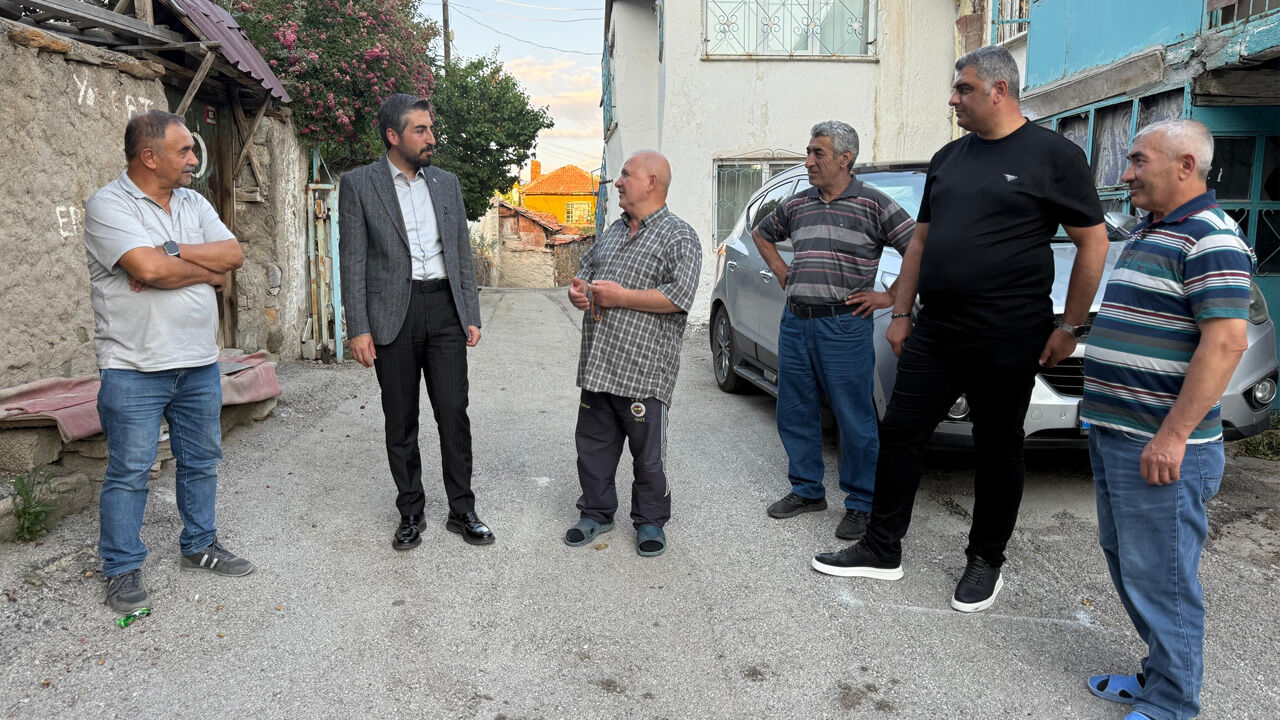 Başkan Kazım Emiroğlu Şimşek'in Mahalle Ziyaretleri Sürüyor (2)