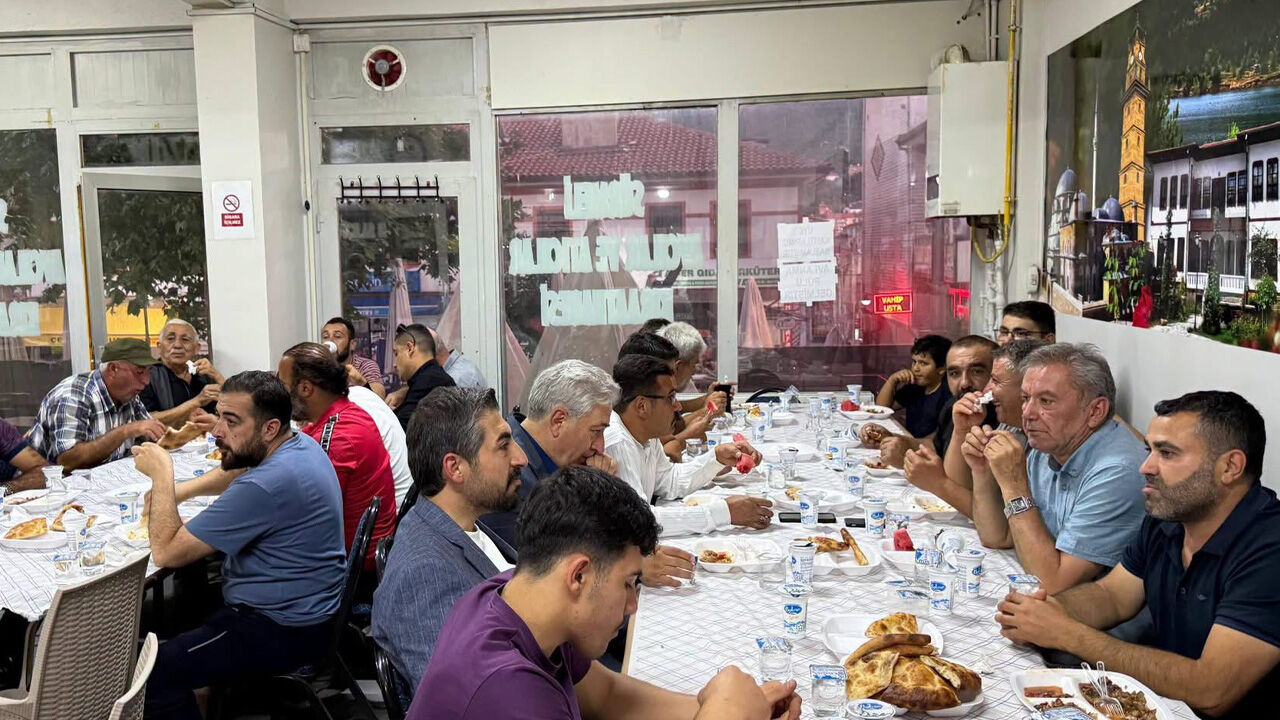Başkan Kazım Emiroğlu Şimşek'ten Avcılar Derneği'ne Ziyaret (2)