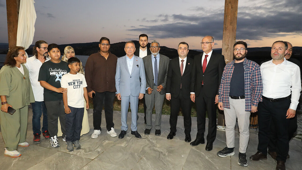 Fuat Oktay, Çekerek Lavanta Adası'nı Ziyaret Etti (5)