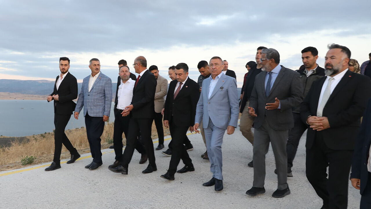 Fuat Oktay, Çekerek Lavanta Adası'nı Ziyaret Etti (6)