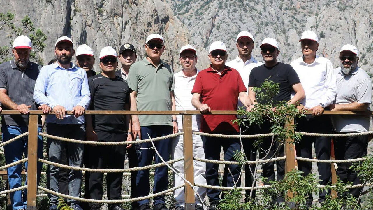 Fuat Oktay, Yozgat'ın Aydıncık İlçesinde Ziyaretlerde Bulundu (2)