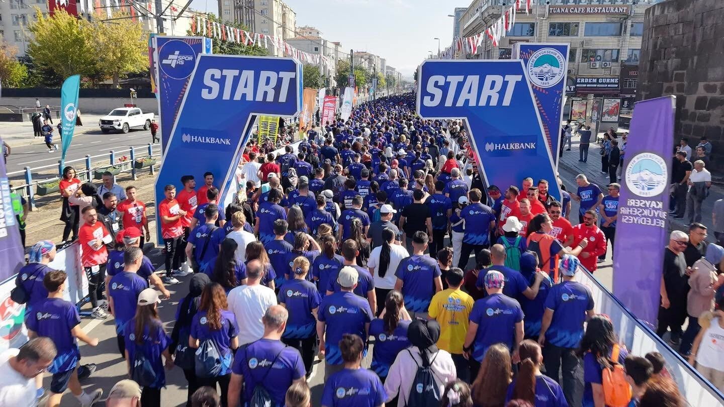 6. Uluslararası Kayseri Yarı Maratonu coşkuyla koşuldu