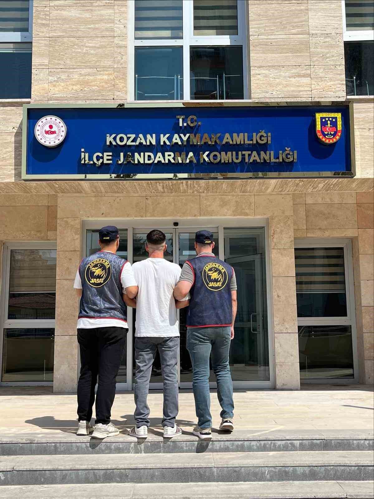 Adana'da 17 yıl hapis cezasıyla aranan hükümlü yakalandı