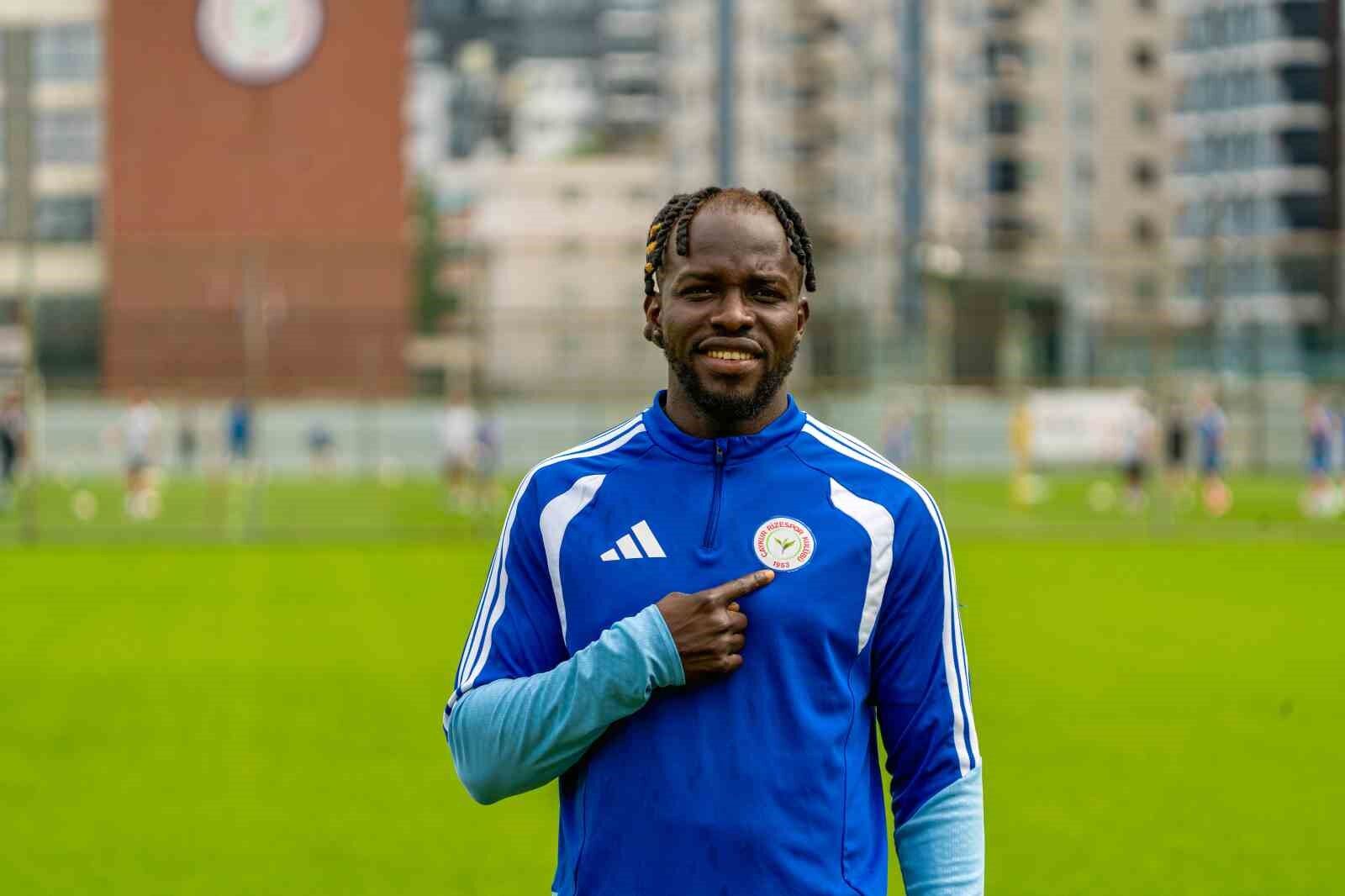 Ali Sowe: 'Ana hedefimiz takımın iyi olması, ben de daha fazla gol atmak istiyorum'