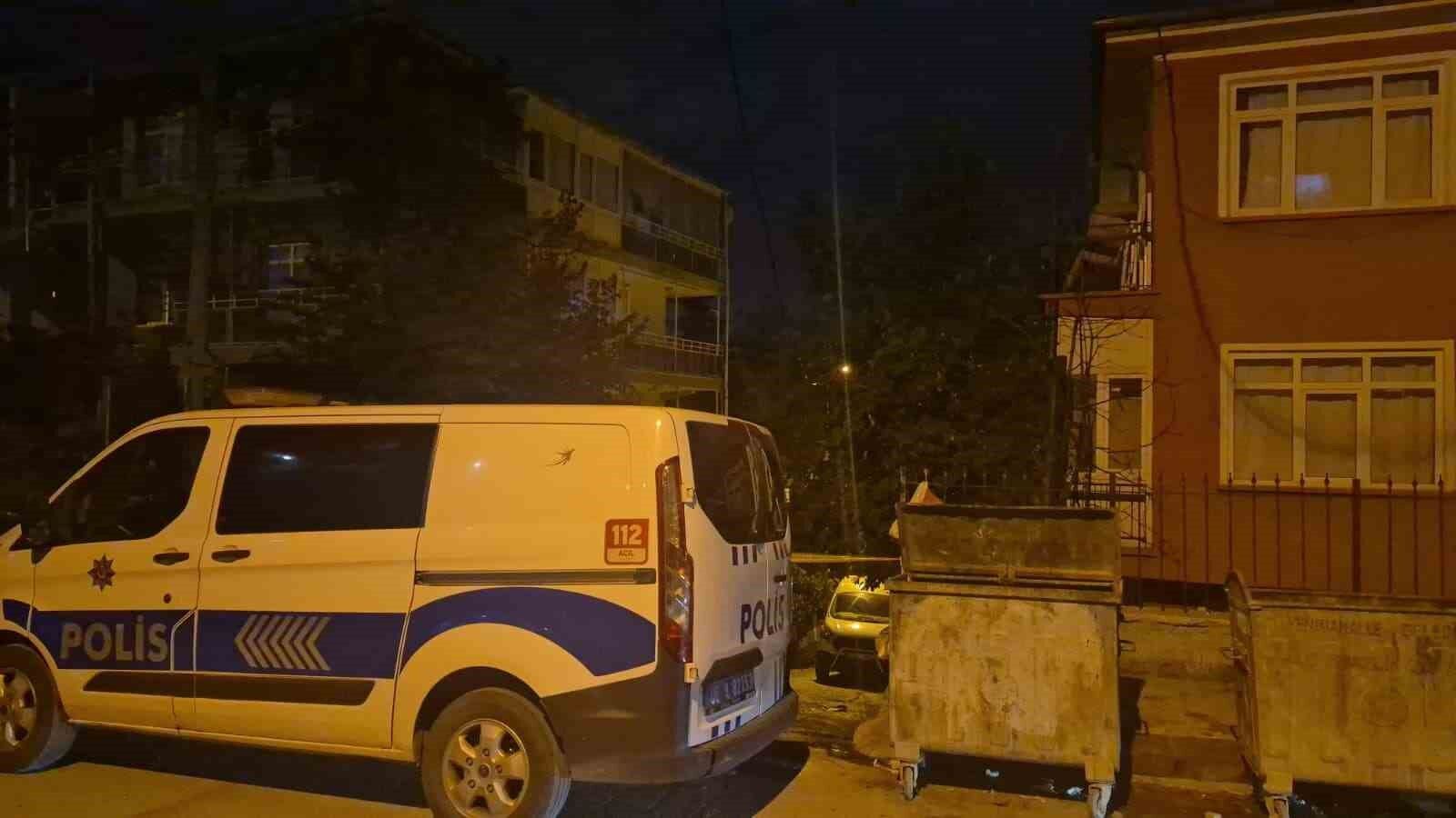 Ankara'da bir dairede 3 kişi ölü olarak bulundu