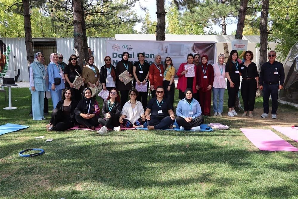 Anne adaylarına 'gevşeme teknikleri' eğitimi
