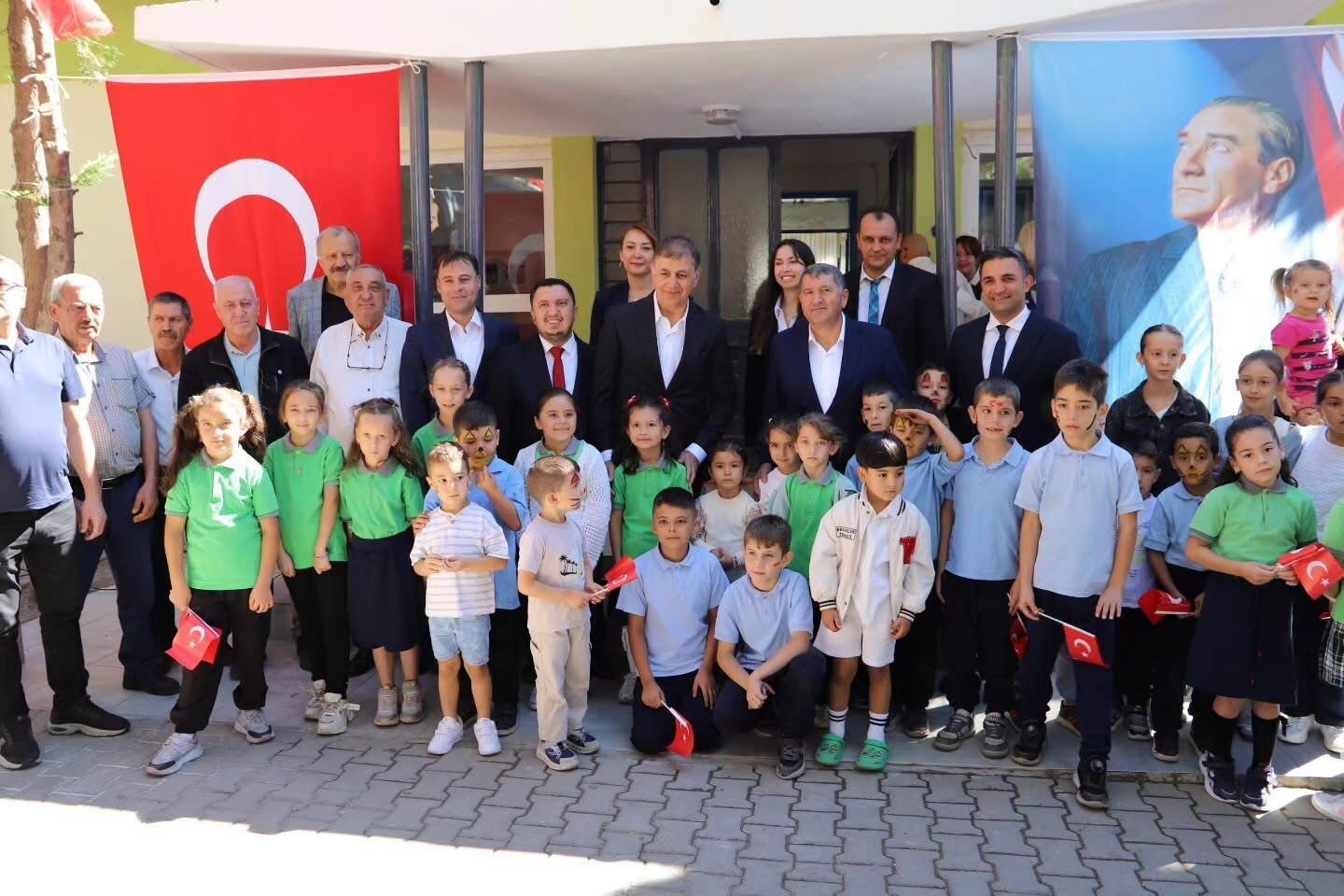 Bayındır'da yenilenen Kızıloba İlkokulu törenle hizmete açıldı