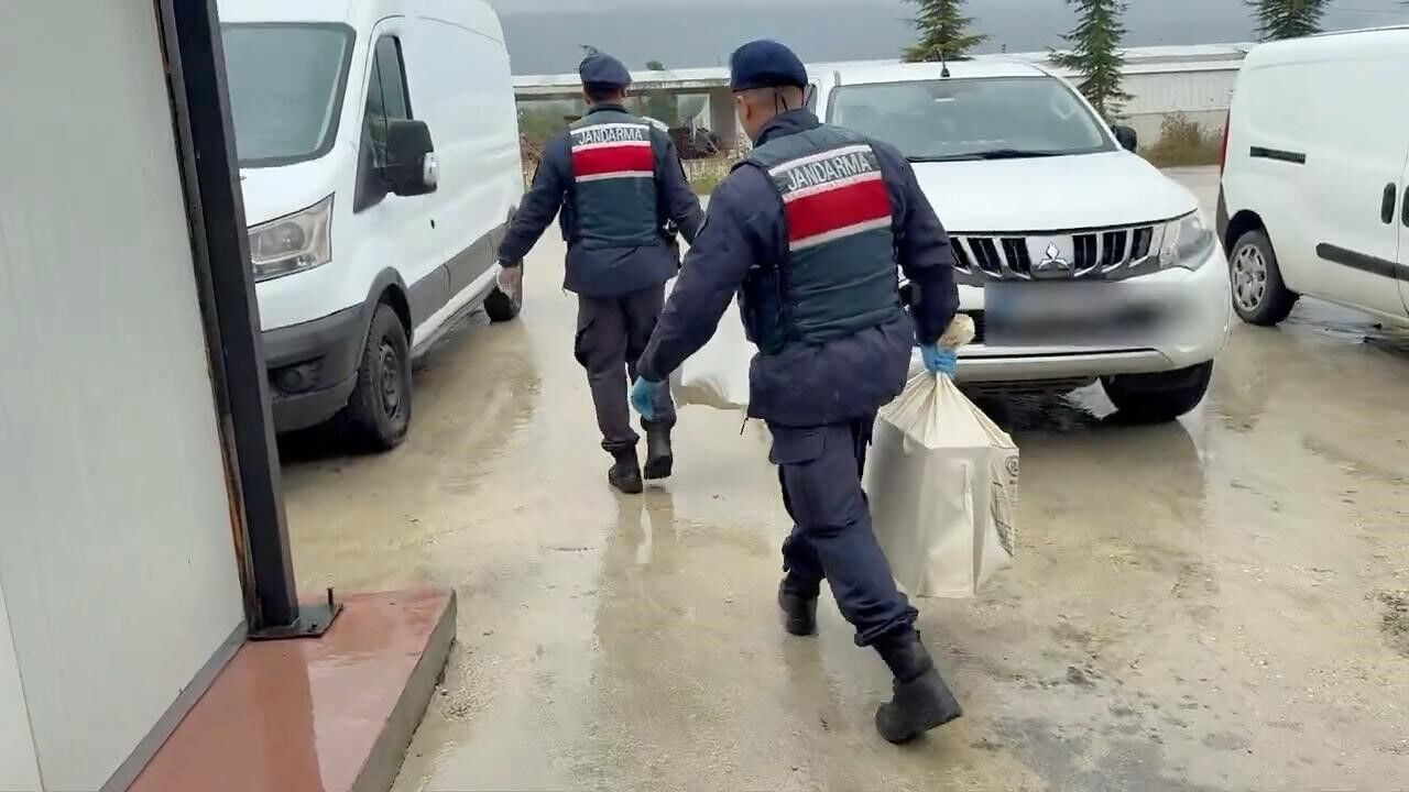 Bolu'da belediye kooperatifine yönelik 'zimmet' soruşturmasında 3 şüpheli serbest bırakıldı