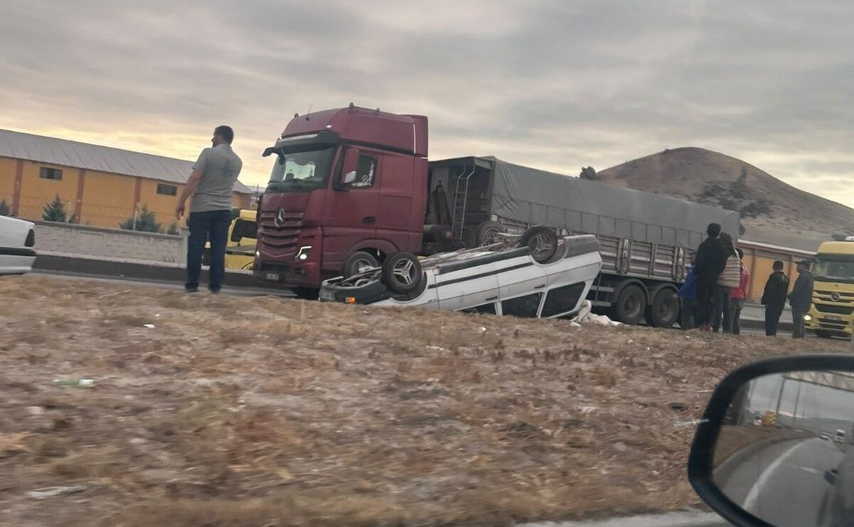 Çekici ile otomobil çarpıştı: 1 yaralı