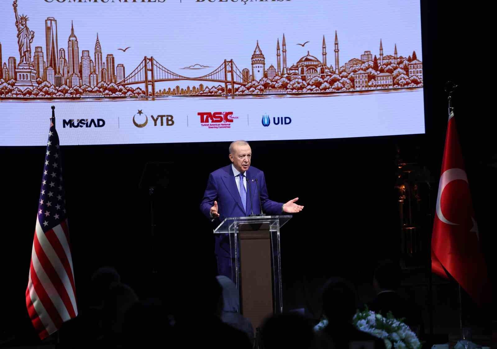 Cumhurbaşkanı Erdoğan: 'Müslümanlardan entegre olmaları değil, asimile olmaları bekleniyor'