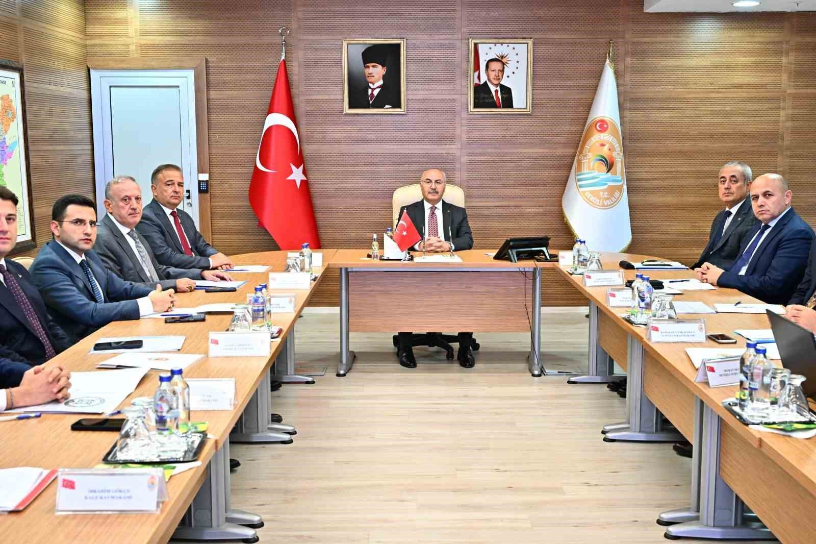 Denizli'de sosyal yardım hizmetleri masaya yatırıldı