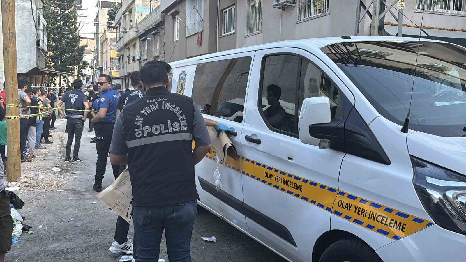 Gaziantep'te eşini öldürüp, 4 kişiyi yaralayan zanlı tutuklandı