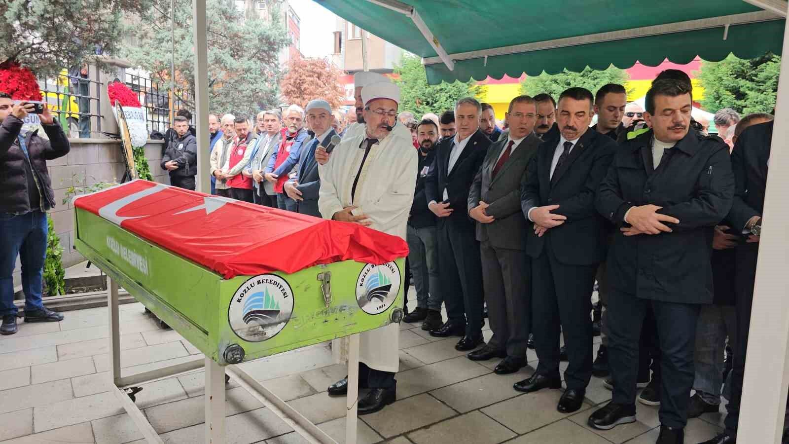 Kömür silosunda hayatını kaybeden madenci son yolculuğuna uğurlandı