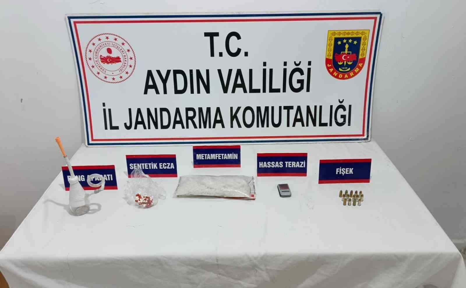 Kuşadası'nda uyuşturucu operasyonu: 3 şüpheli gözaltına alındı