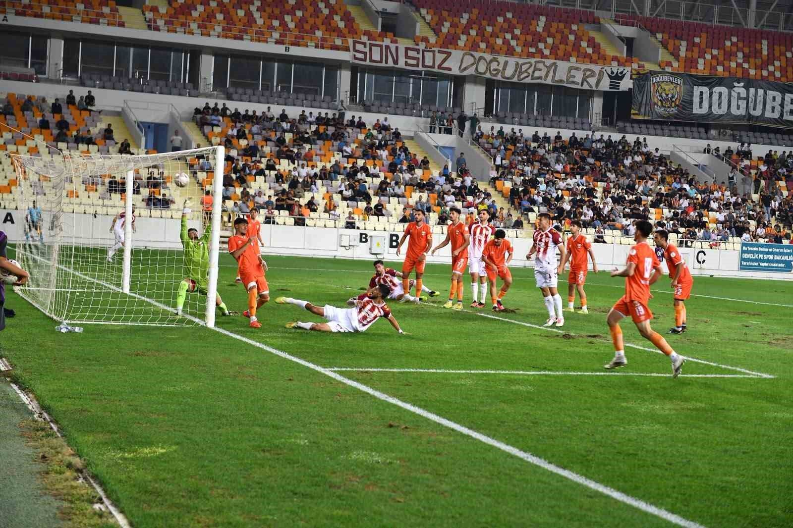Malatya Yeşilyurt Spor, Adanaspor'u 8-0 mağlup etti