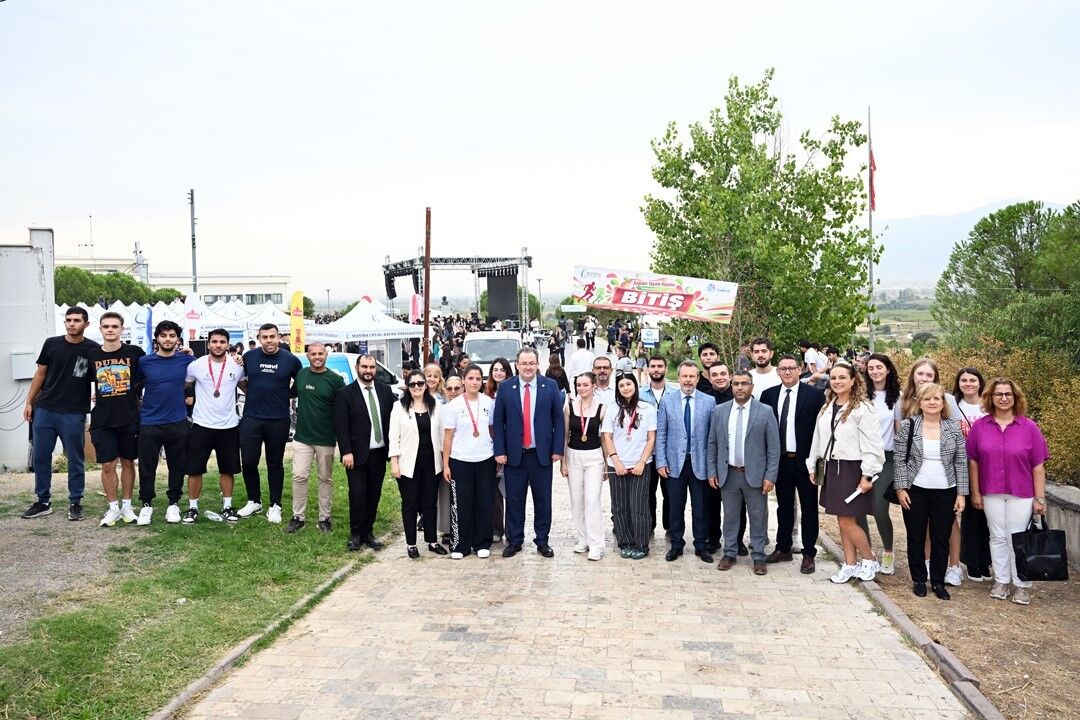 Manisa Celal Bayar Üniversitesi'nde 'Merhaba 26' coşkusu