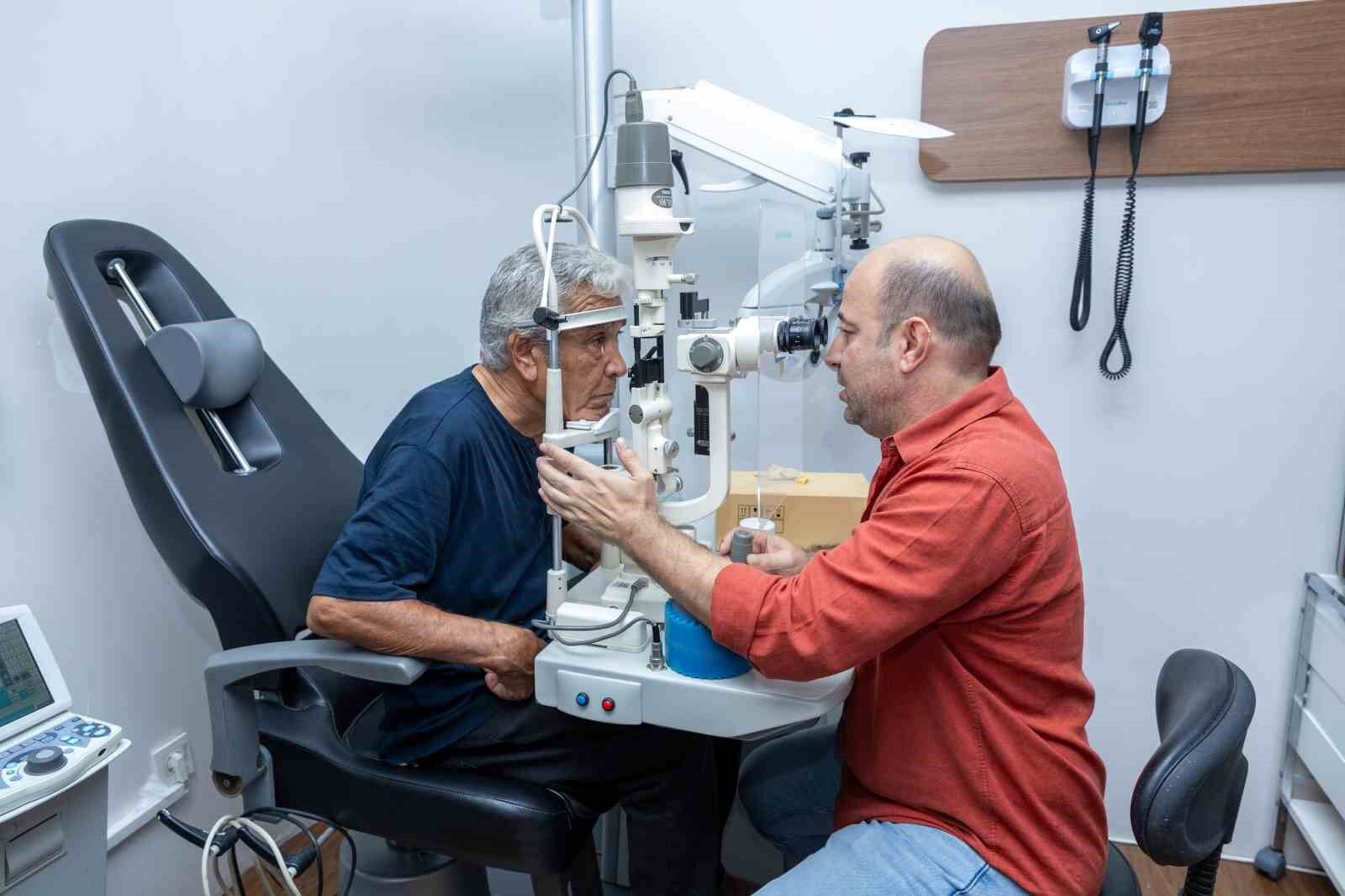 Mersin'de 65 yaş üstü vatandaşlara göz sağlığı desteği