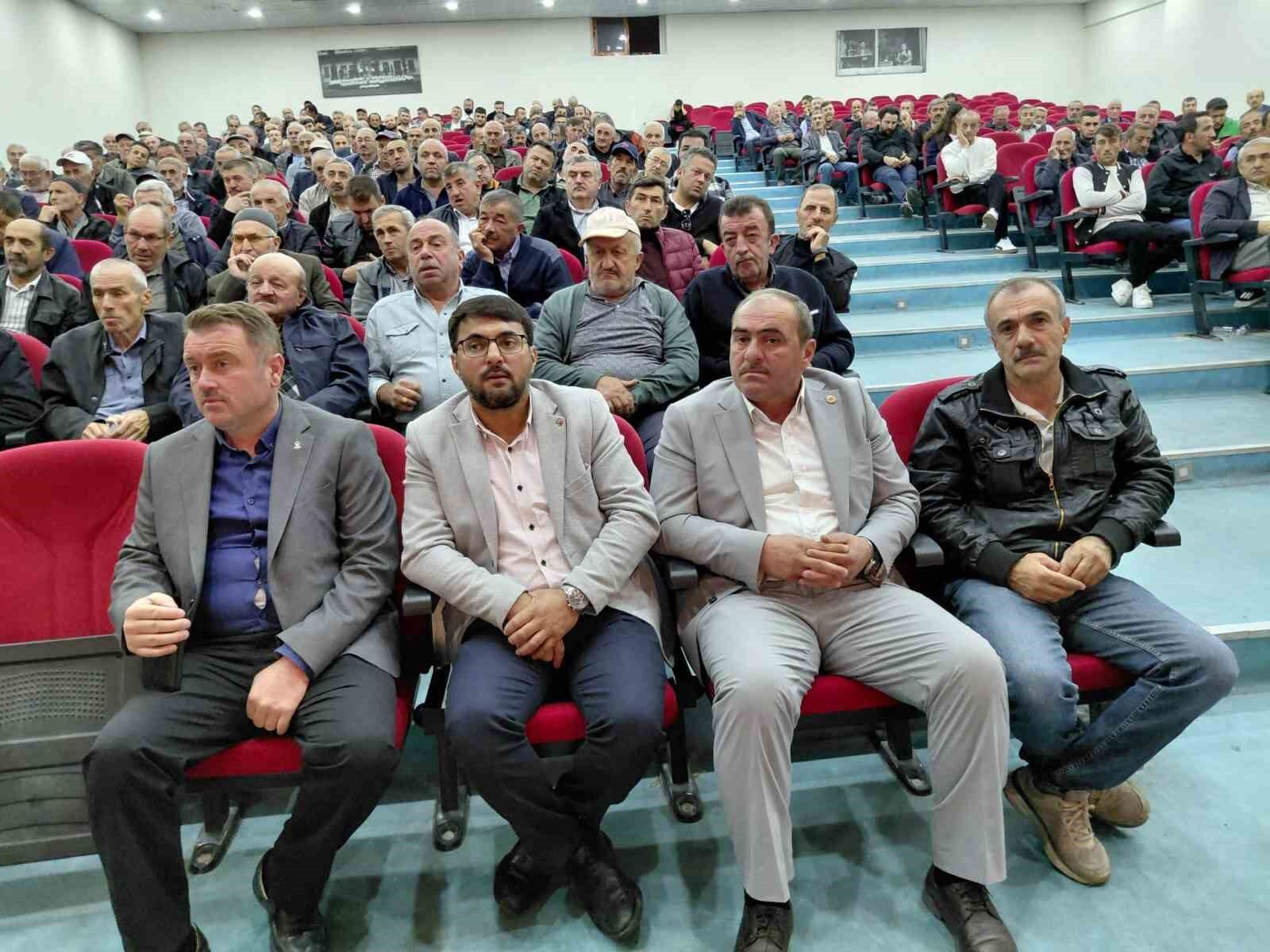 Mudurnu'da 329 kanatlı hayvan yetiştiricisine biyogüvenlik eğitimi verildi