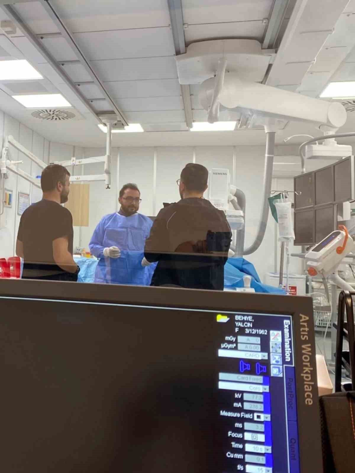 Niğde'de vena kava süperior sendromuna başarılı müdahale
