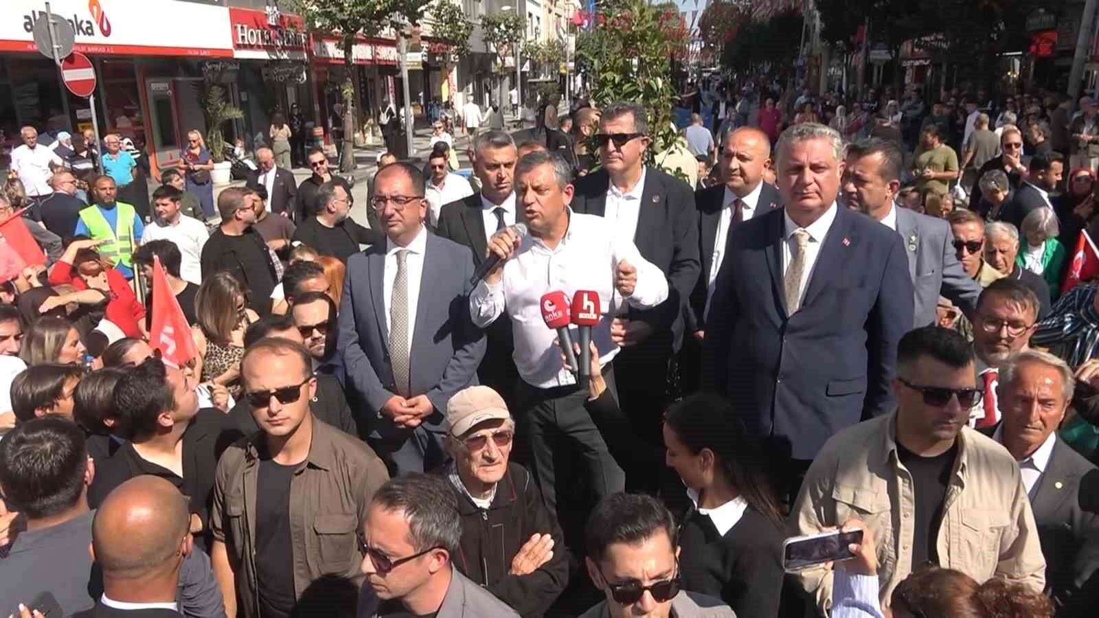 Özgür Özel: 'Çiftçiye geçim garantisi vereceğiz'