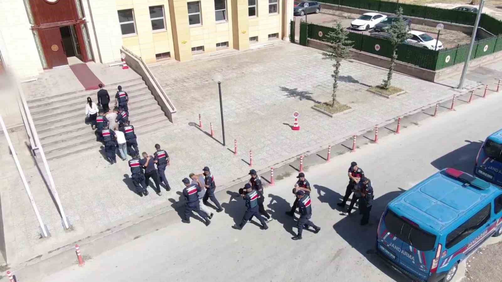 Sivas merkezli 6 ilde 850 milyon TL'lik nitelikli dolandırıcılık operasyonu