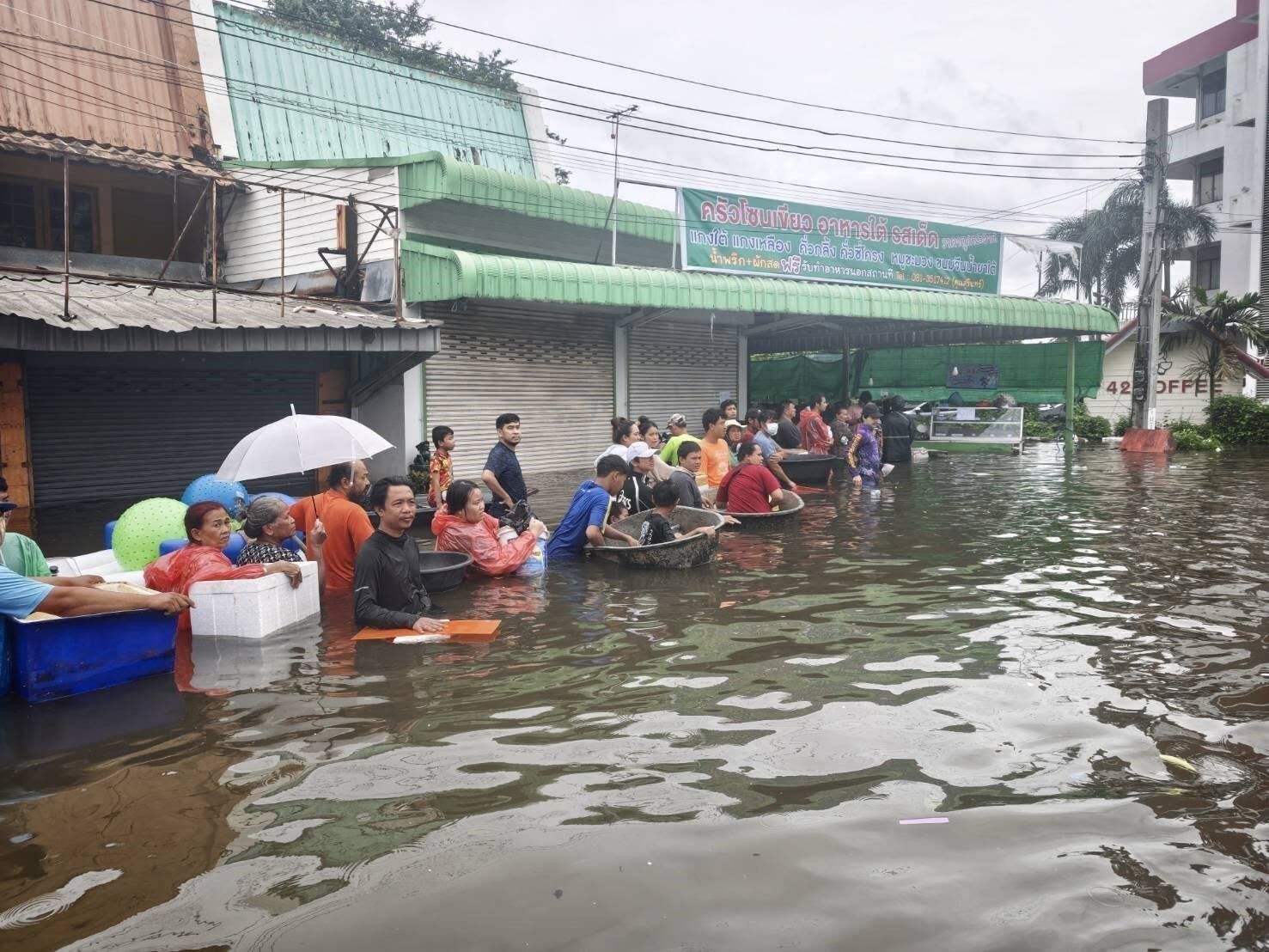 Tayland'da sel: 8 ölü