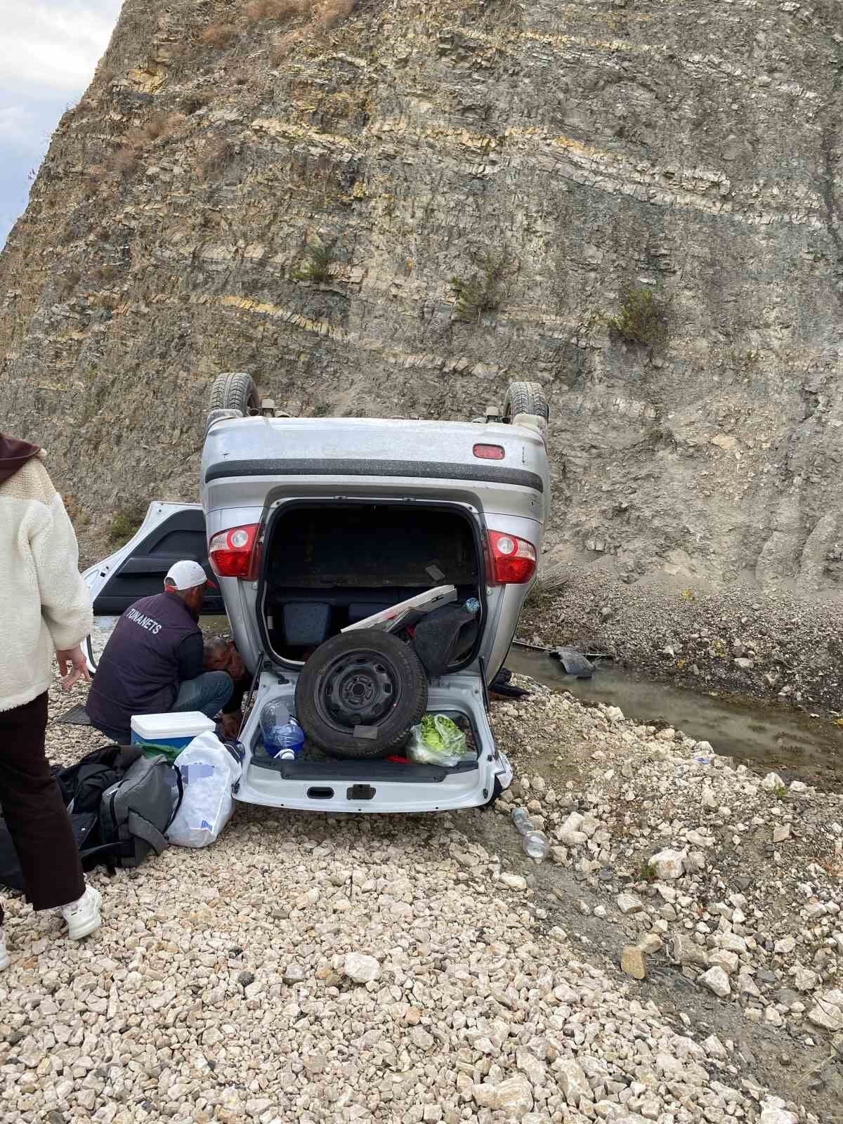 Tekirdağ'da otomobil takla attı: 2 yaralı