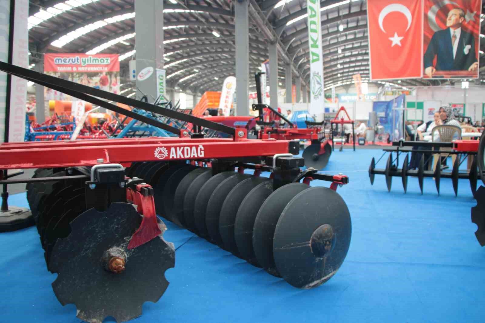 Uşak'ta Tarım, Hayvancılık ve Teknolojileri Fuarı kapılarını açtı