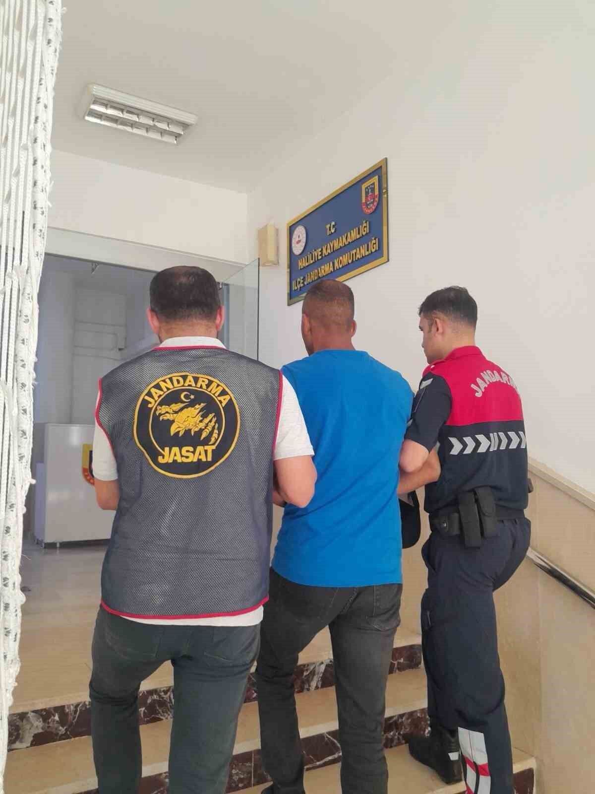 Uyuşturucudan aranan şahıs yakalandı