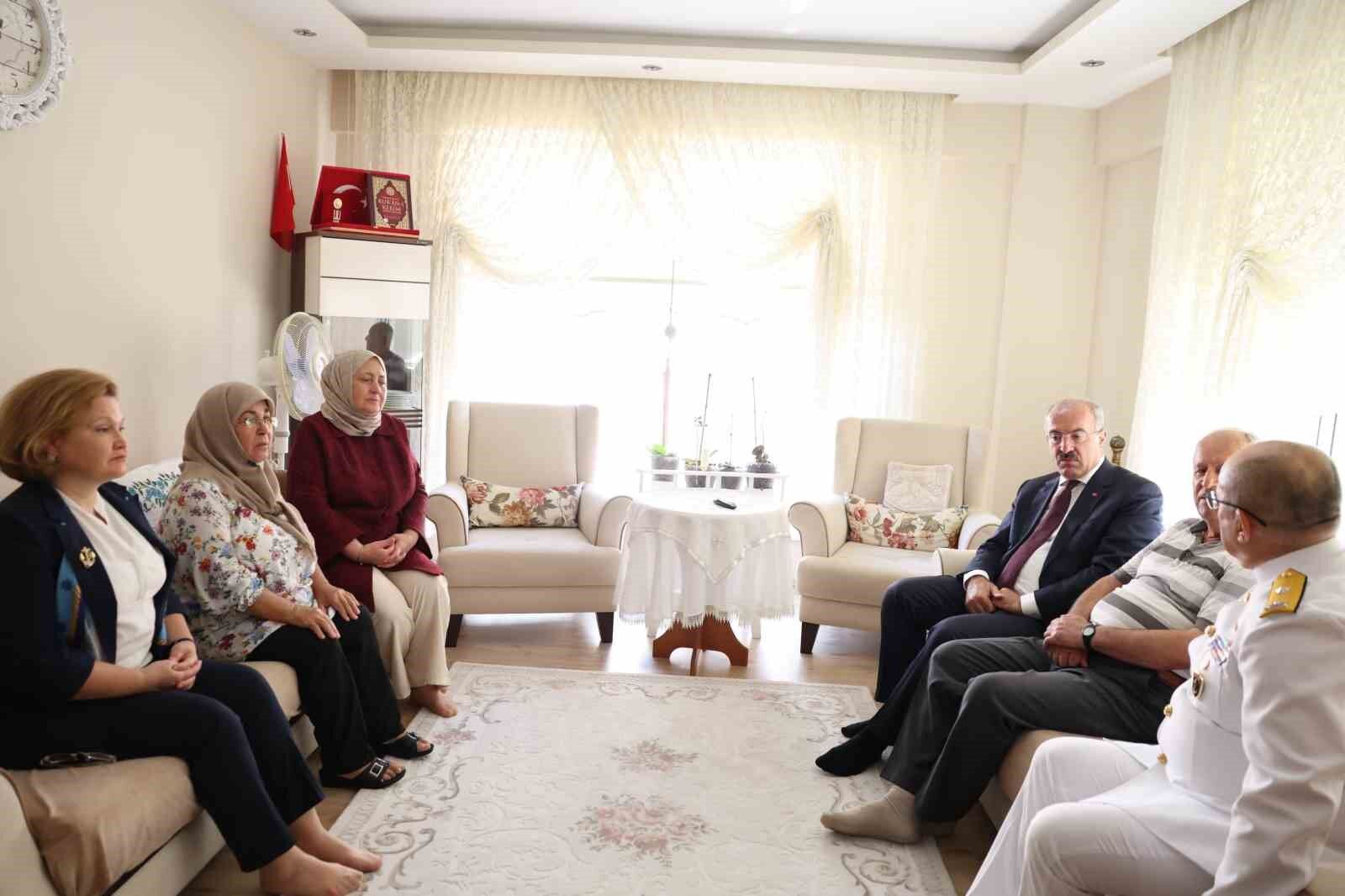 Vali Toraman 19 Eylül Gaziler Günü'nde gazi ziyareti gerçekleştirdi