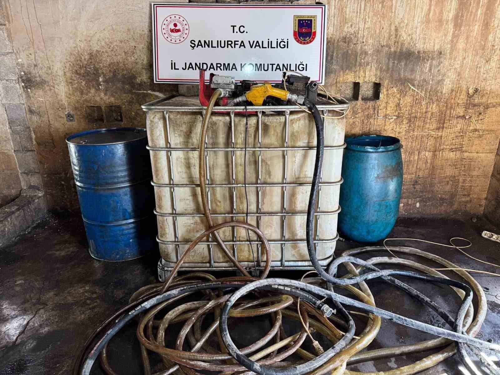 Viranşehir'de kaçak akaryakıt operasyonu: 2 gözaltı