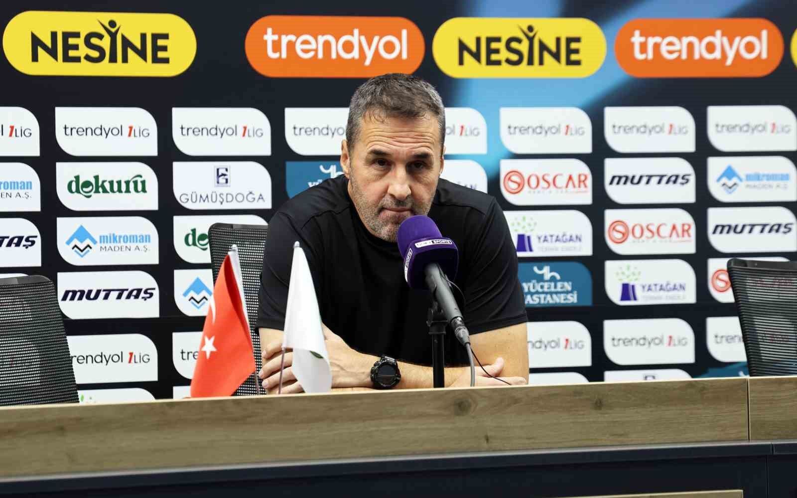 Yalçın Koşukavak: 'Oyuncularımla gurur duyuyorum'