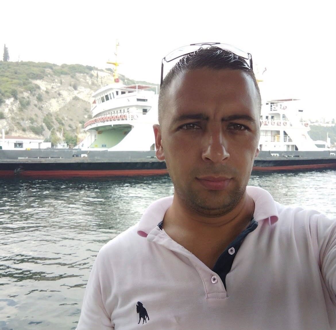 Yalova'da demirlerin altında kalan işçi hayatını kaybetti
