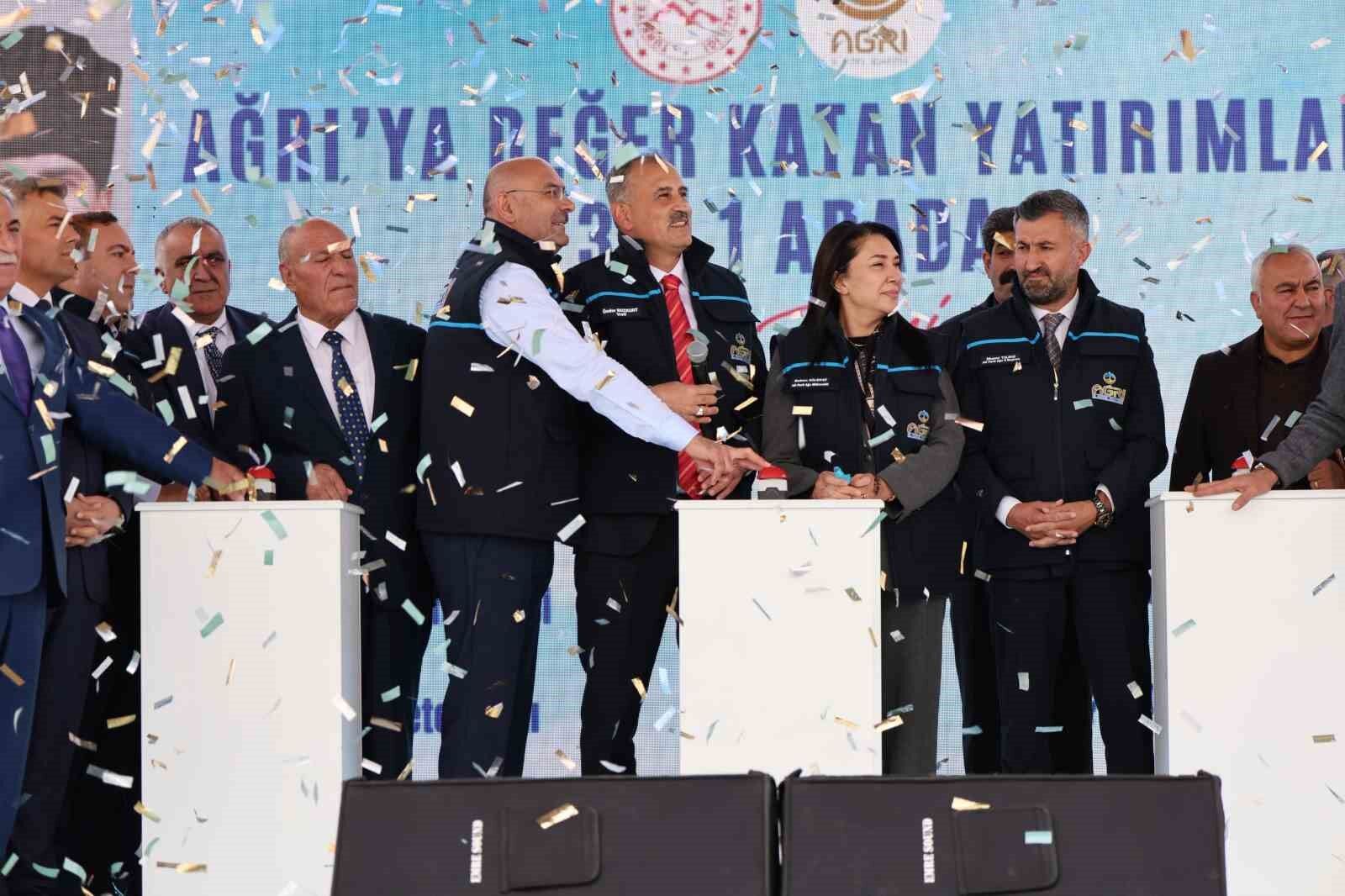 Ağrı'da altyapı ve sanayiye yönelik dev yatırımlar hizmete alındı