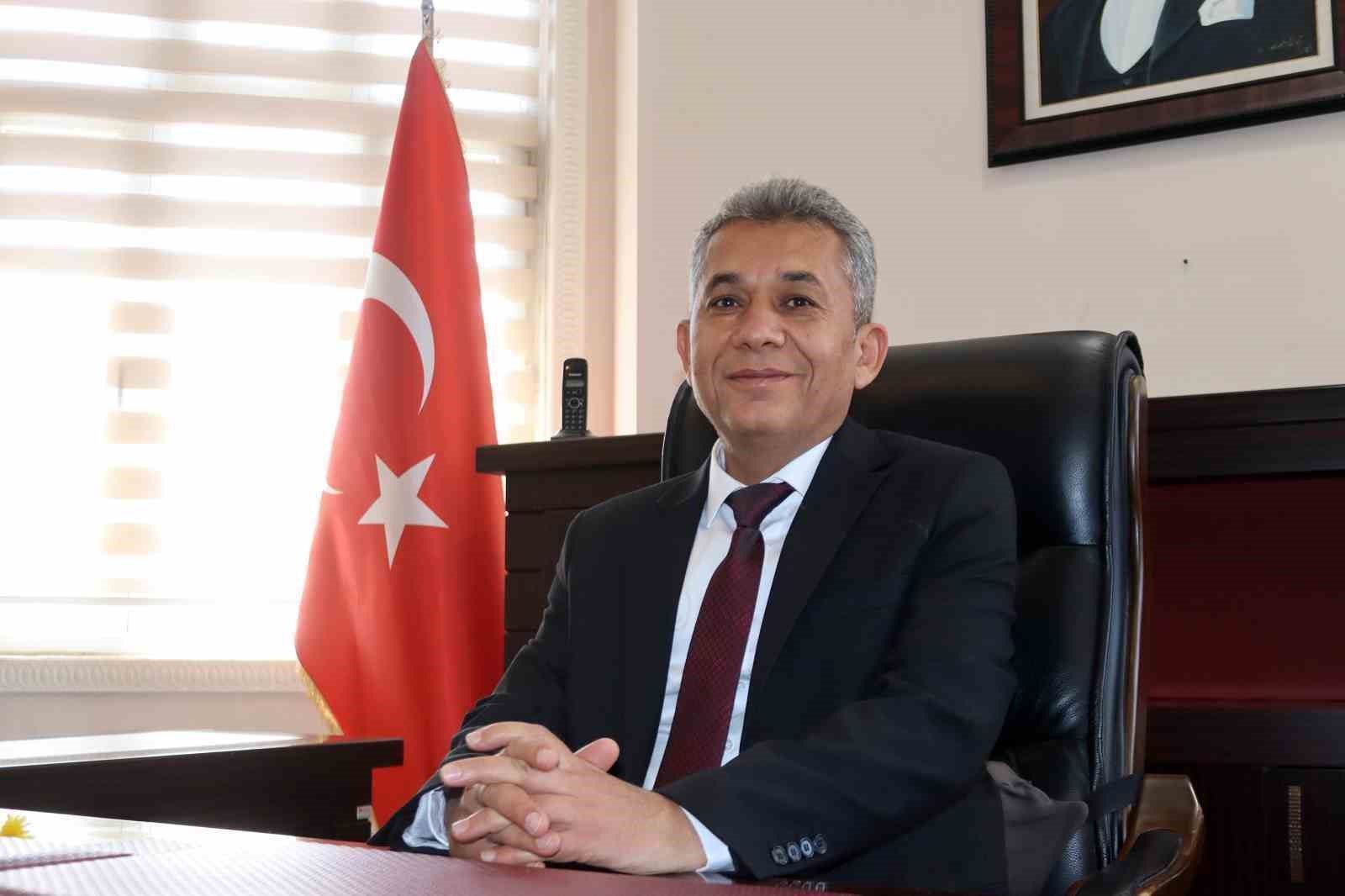 Ahmet Hakan'dan Başkan Doğan'a destek; 'Hukuki süreç adil işletilmeli'