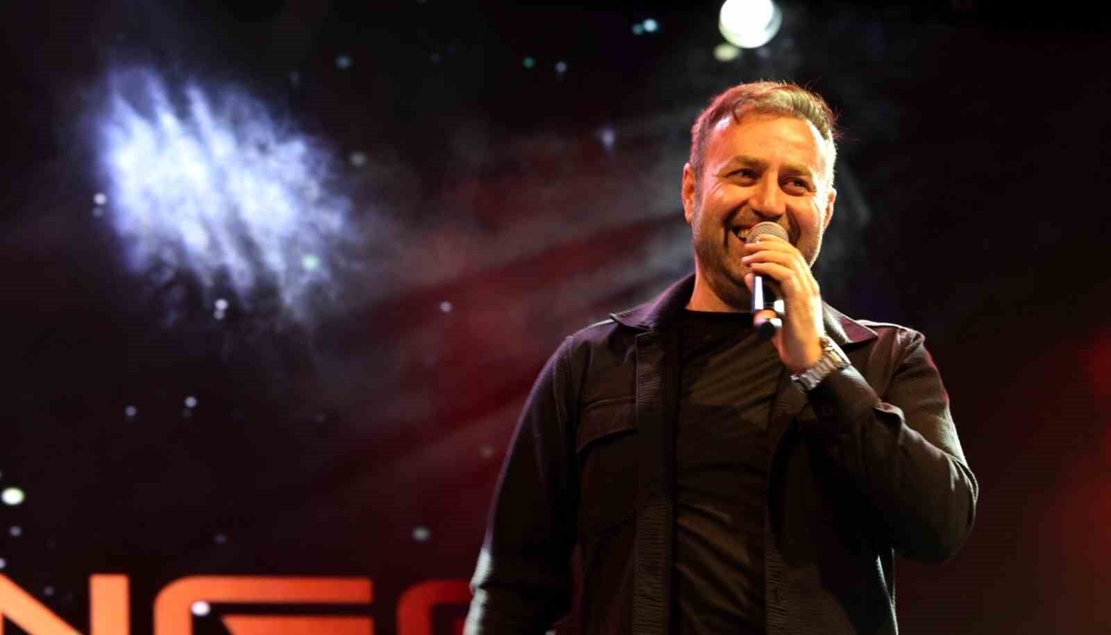 Ahmet Öngel'in seslendirdiği 'Asil kanını kirletme' klibi izleyiciyle buluştu