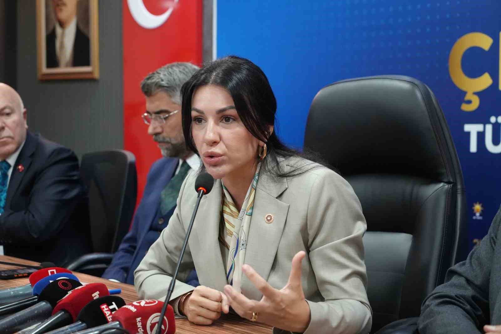 AK Parti Genel Başkan Yardımcısı Ayan: 'Biz asla ahlaksızlığa ahlaklı demeyiz, biz milletimizin ekmeğine göz dikeni bizden saymayız '
