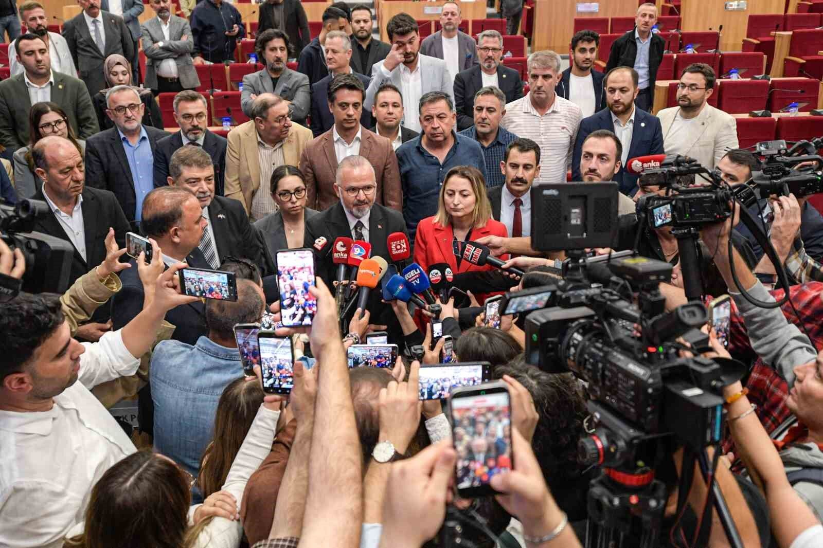 AK Partili Yıldız: 'Tek gündemimiz İzmir'in sorunlarının çözümü'