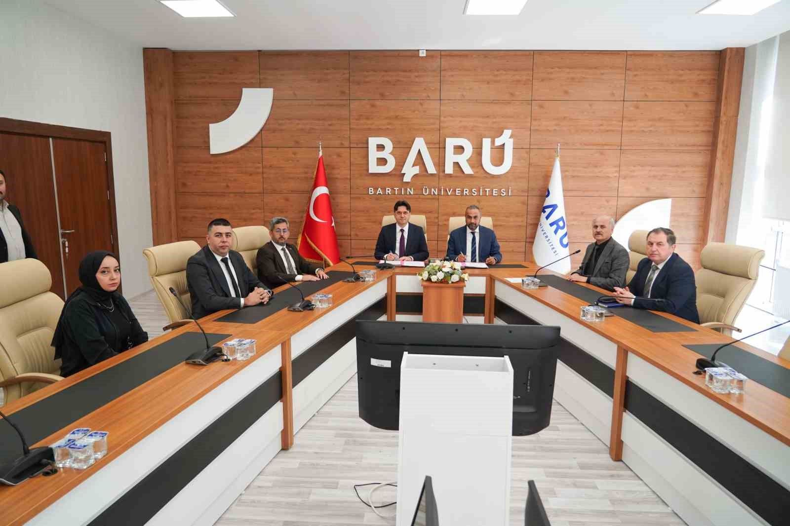 BARÜ'de 615 öğrenci iş hayatına atılacak
