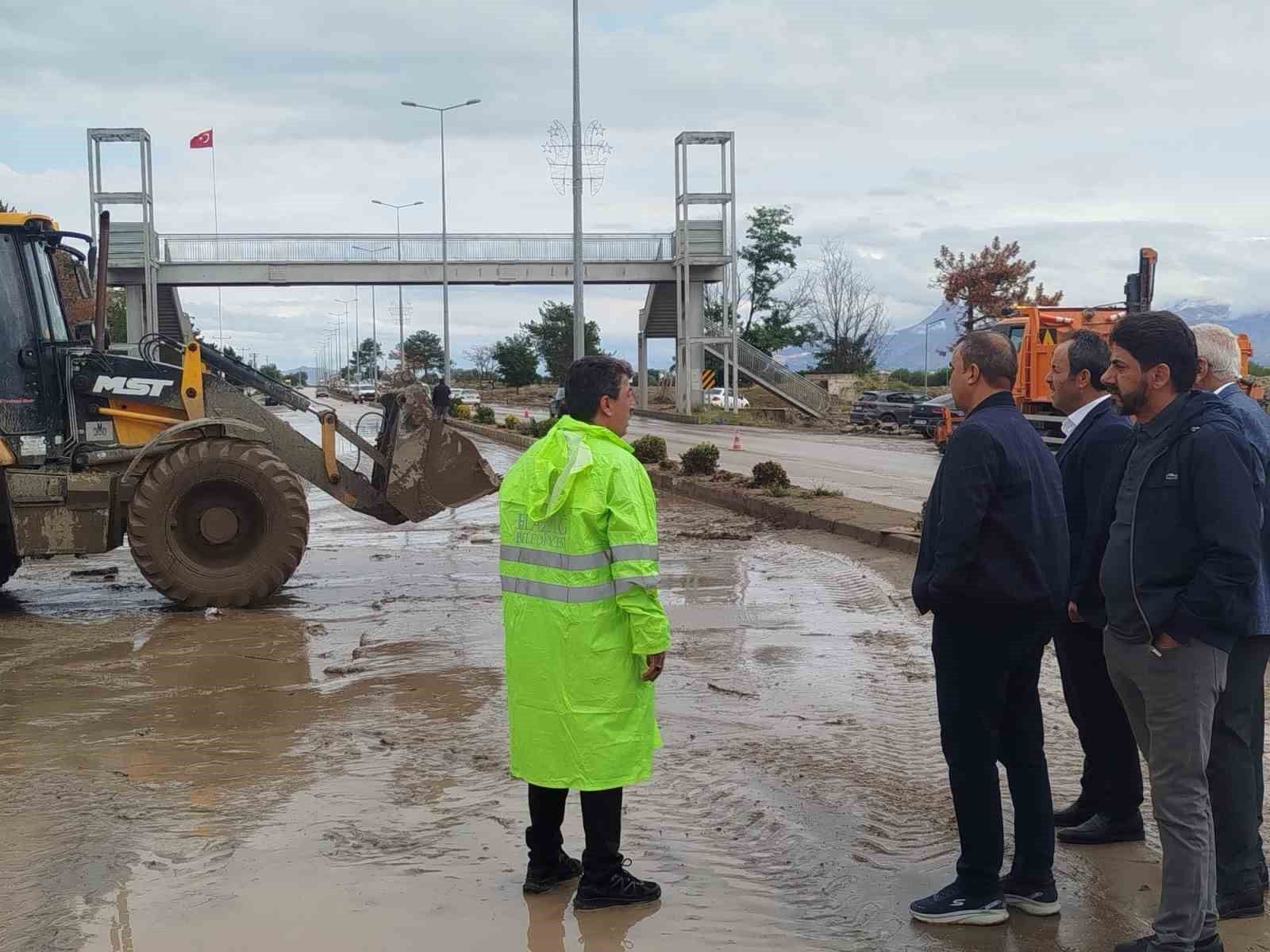 Başkan Nihat Doğan, 'Sel afetinin ilk anından itibaren belediyemizin tüm imkanlarıyla sahadayız'