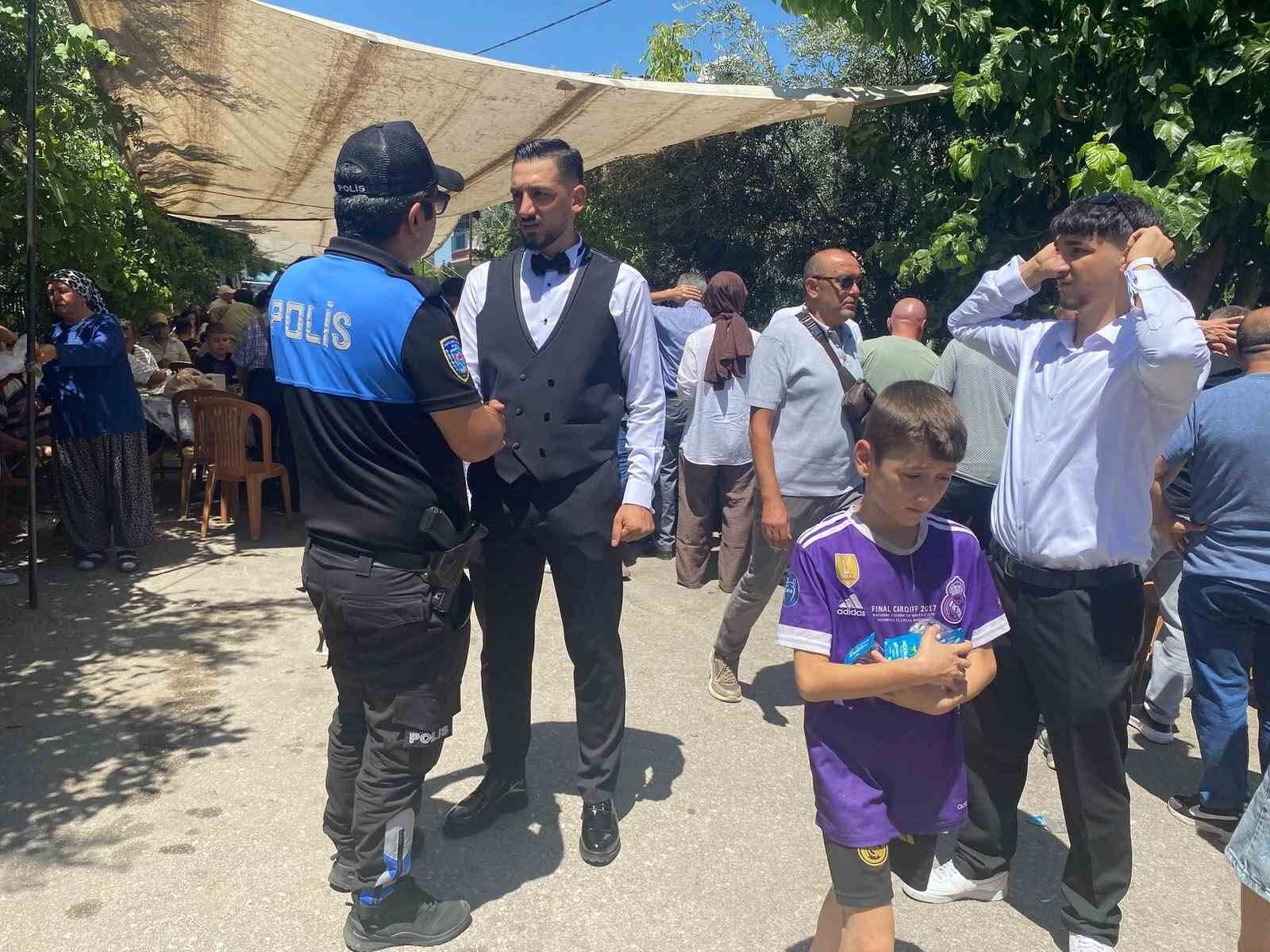 Denizli emniyetinden 'Mutluluğa kurşun sikma, geleceği karartma' projesi